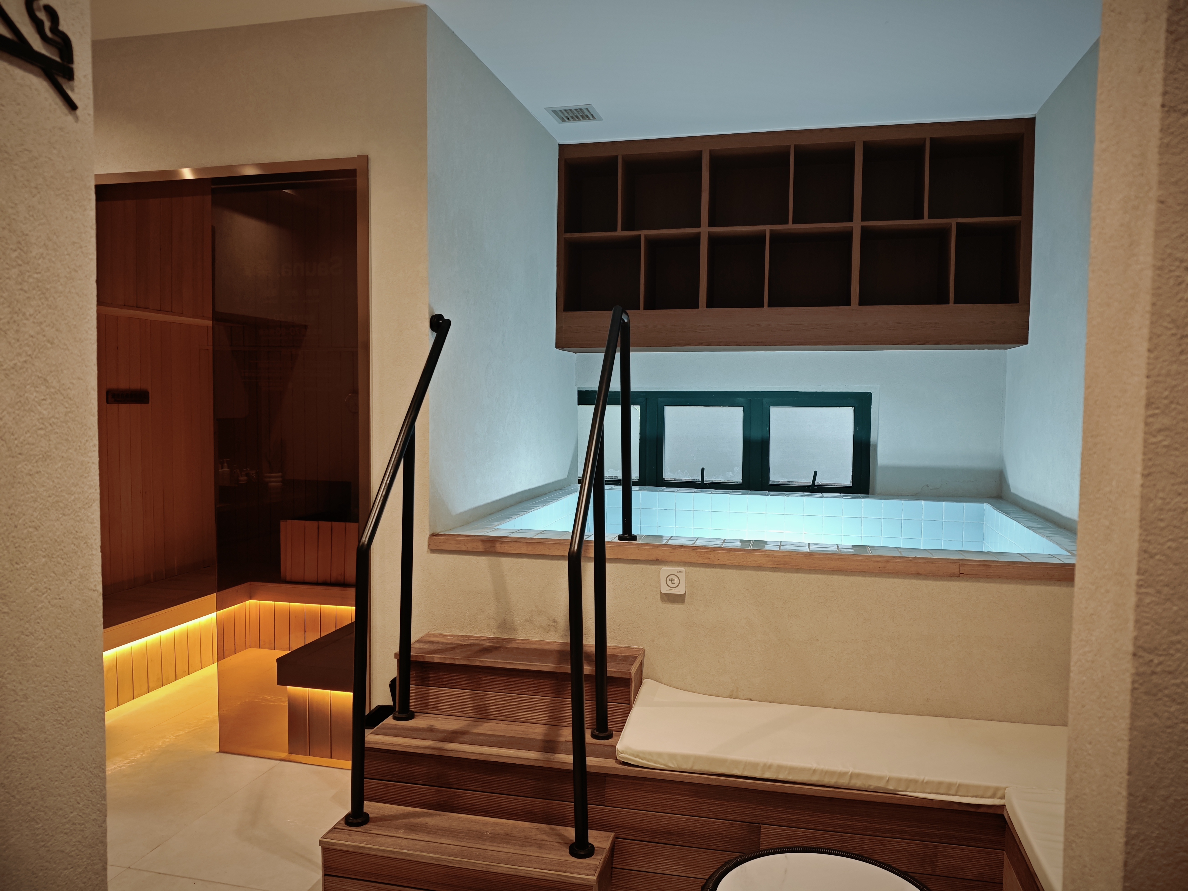 Private suite detail